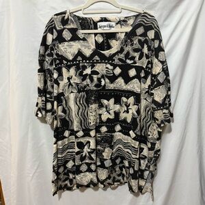 Jacque and Koko Black and White Patterned Tunic